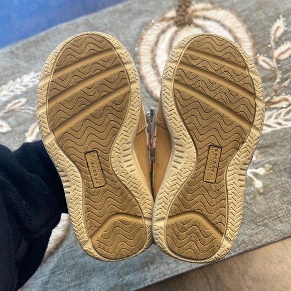 Sherry’s toddler boat shoe - Picture 3 of 4